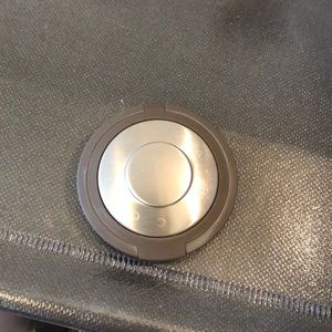 Becca shimmering skin perfector creme highlighter